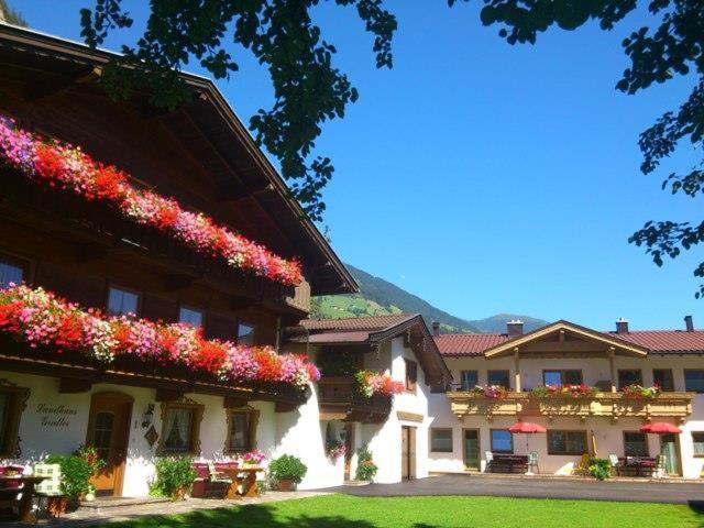 Landhaus Gredler Mayrhofen Ngoại thất bức ảnh