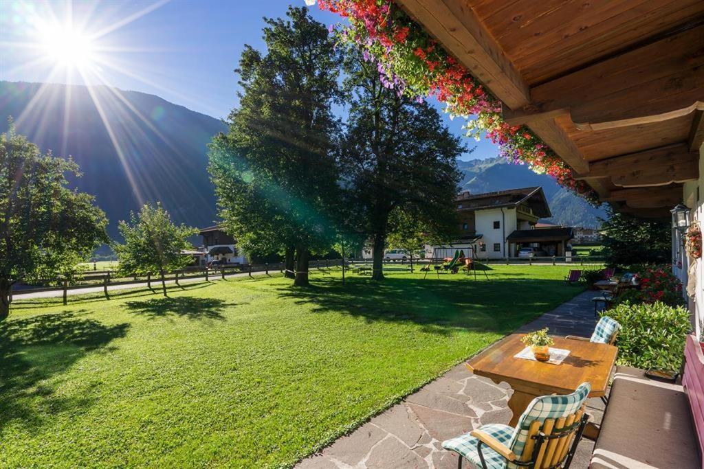 Landhaus Gredler Mayrhofen Ngoại thất bức ảnh